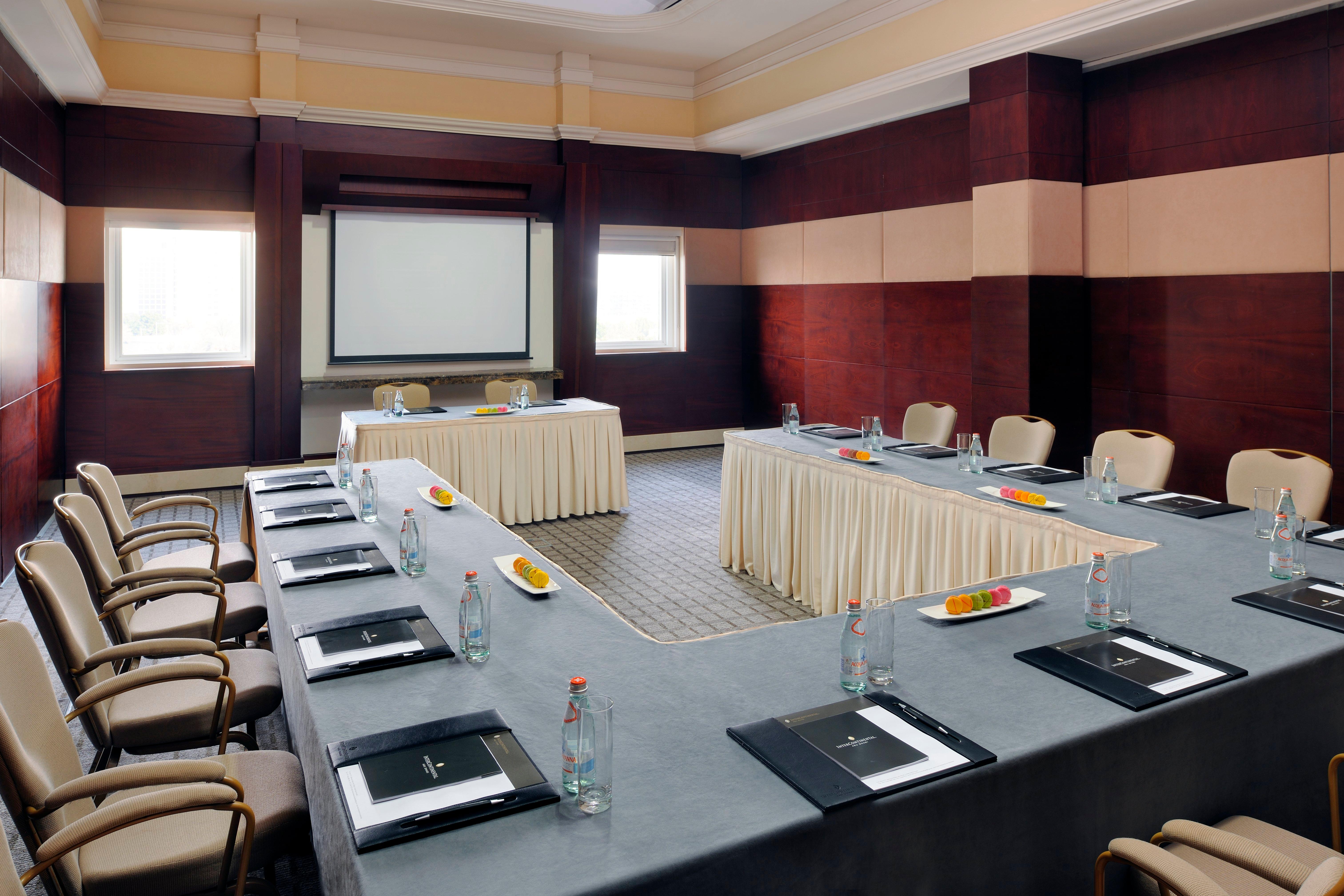 Intercontinental By Ihg 5*